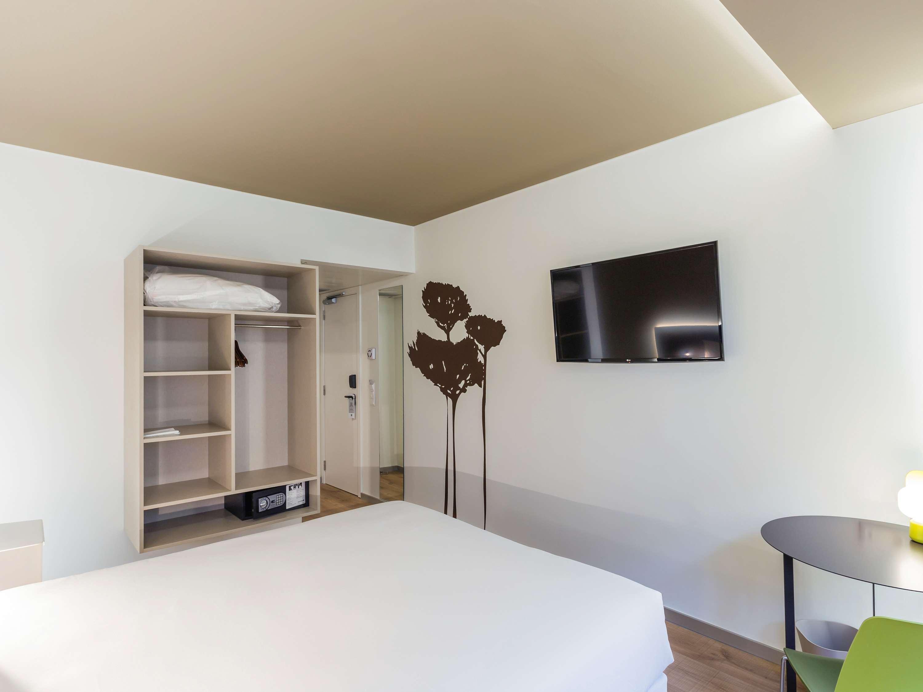 Hotel Ibis Styles Lisboa Centro Marques De Pombal Esterno foto